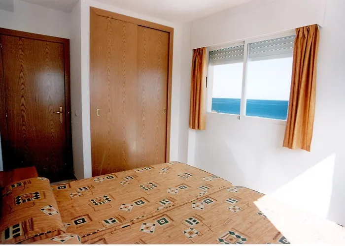 Turisticos Biarritz - Bloque I Gandía